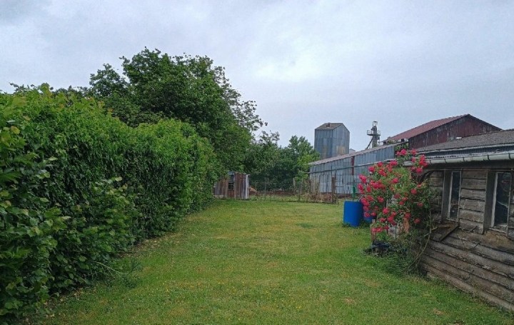 Maison SAINS-RICHAUMONT (02120)  85 m2 104 000 € 