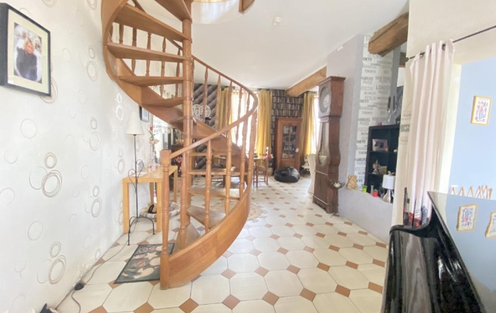 Maison SOISSONS (02200)  127 m2 275 000 € 