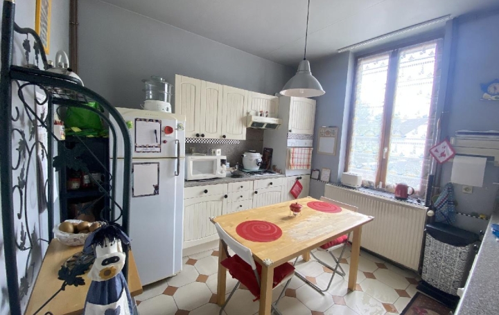 Maison SOISSONS (02200)  127 m2 275 000 € 
