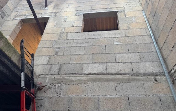 Maison SOISSONS (02200)  350 m2 202 000 € 