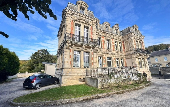 Immeuble VAILLY-SUR-AISNE (02370) 457 m<sup>2</sup> 845 000 € 