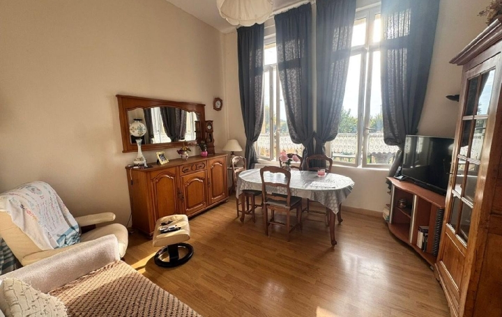 Immeuble VAILLY-SUR-AISNE (02370)  457 m2 845 000 € 