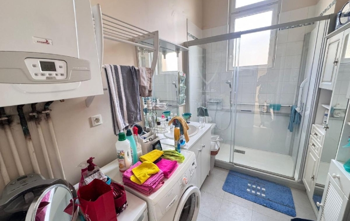 Immeuble VAILLY-SUR-AISNE (02370)  457 m2 845 000 € 