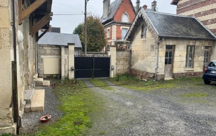 Immeuble SOISSONS (02200)  180 m2 316 000 € 