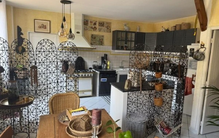 Maison CHACRISE (02200)  216 m2 335 000 € 