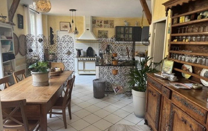 Maison CHACRISE (02200)  216 m2 335 000 € 