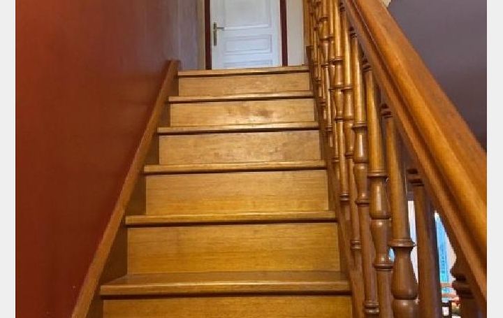 Maison VILLENEUVE-SAINT-GERMAIN (02200)  107 m2 182 000 € 