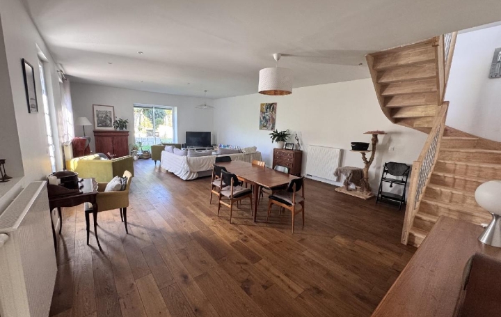 Maison SOISSONS (02200)  136 m2 234 000 € 