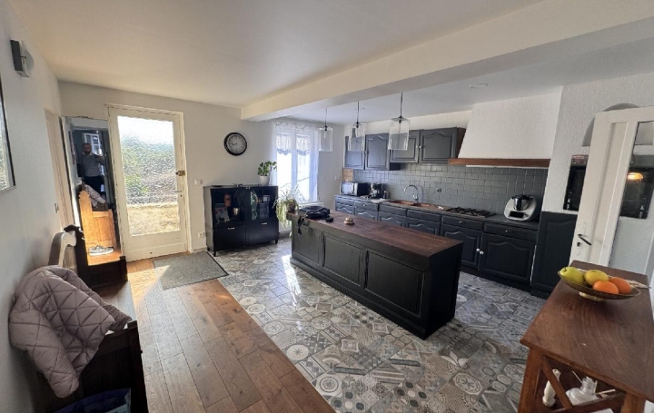 Maison SOISSONS (02200)  136 m2 234 000 € 