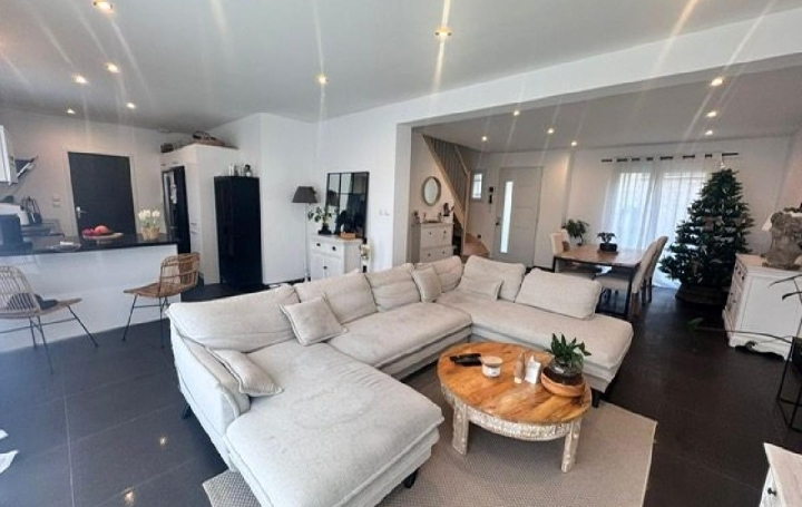 Maison CHACRISE (02200)  109 m2 244 000 € 