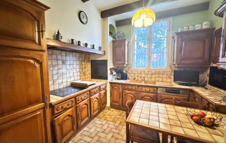 Maison SOISSONS (02200)  162 m2 326 000 € 