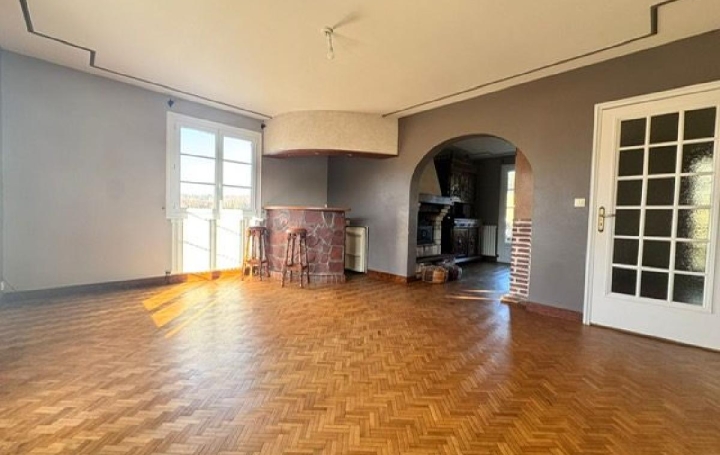 Maison ROZIERES-SUR-CRISE (02200)  152 m2 215 000 € 