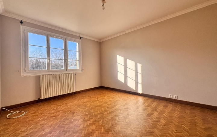 Maison ROZIERES-SUR-CRISE (02200)  152 m2 215 000 € 