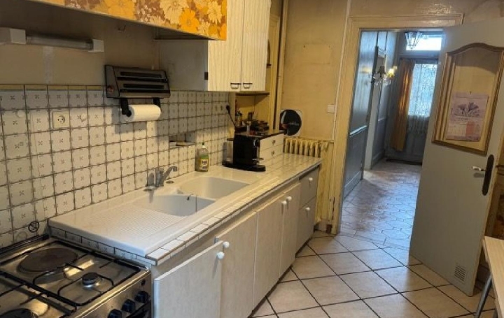 Maison SOISSONS (02200)  207 m2 356 000 € 