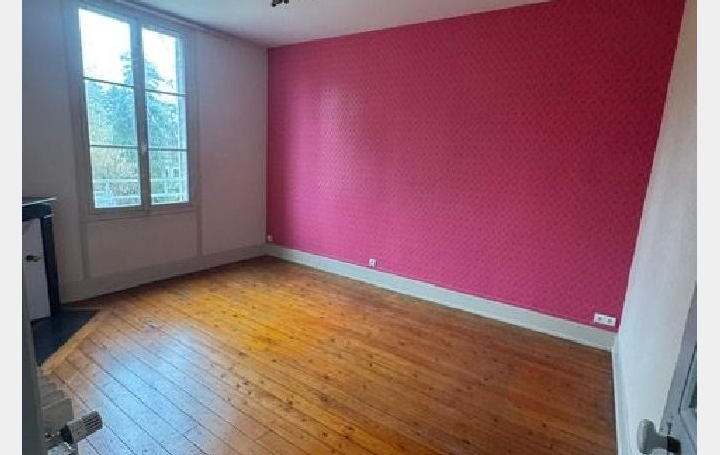 Maison SOISSONS (02200)  207 m2 356 000 € 