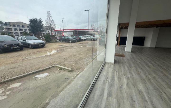 Local commercial SOISSONS (02200)  154 m2 135 000 € 