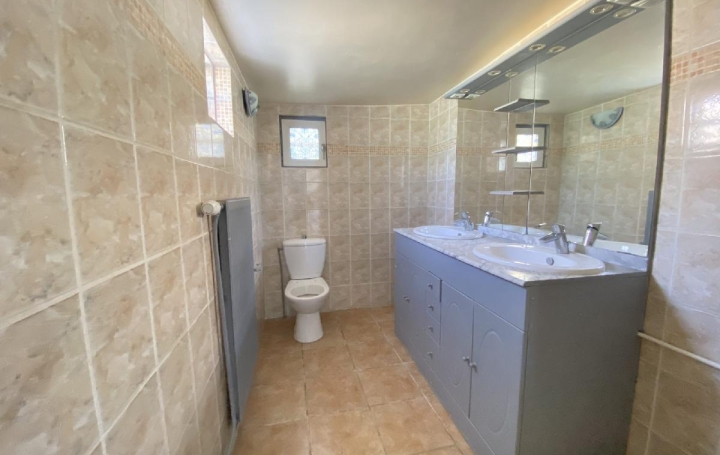 Maison VIC-SUR-AISNE (02290)  121 m2 192 000 € 