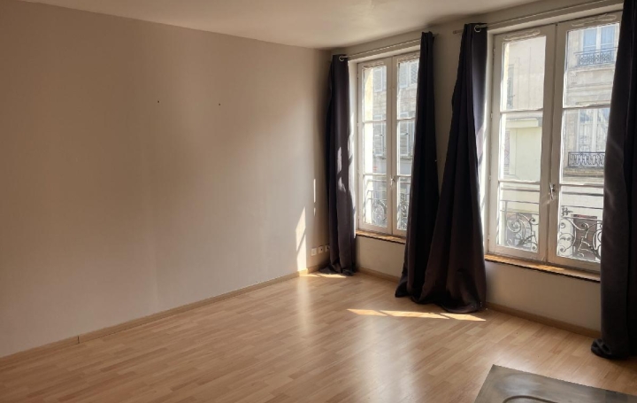 Immeuble LAON (02000)  340 m2 285 000 € 