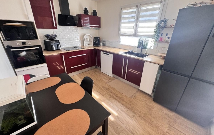 Maison SOISSONS (02200)  82 m2 182 000 € 