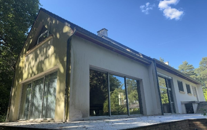 Maison FERE-EN-TARDENOIS (02130)  312 m2 408 000 € 