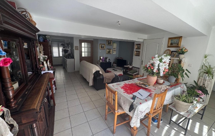 3 Pièces SOISSONS (02200)  79 m2 104 000 € 