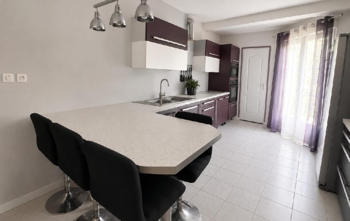 Maison COURMELLES (02200)  98 m2 179 900 € 