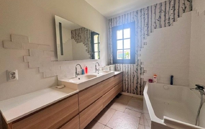 Maison SOISSONS (02200)  173 m2 368 000 € 