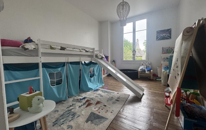 Immeuble SOISSONS (02200)  158 m2 244 000 € 