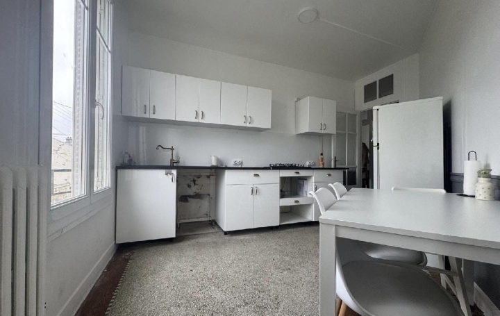 Immeuble SOISSONS (02200)  158 m2 244 000 € 