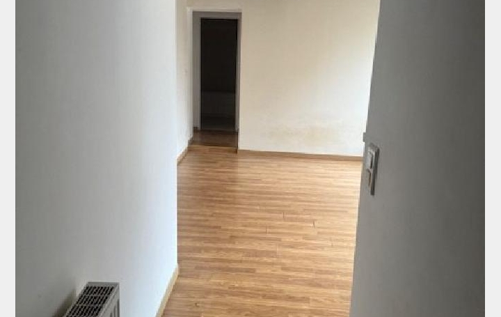 Immeuble CHATEAU-THIERRY (02400)  328 m2 388 000 € 