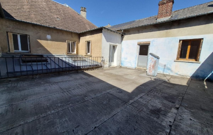 4 Pièces CHAUNY (02300)  150 m2 107 000 € 