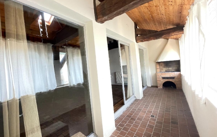 4 Pièces PONT-DE-VEYLE (01290)  156 m2 189 000 € 