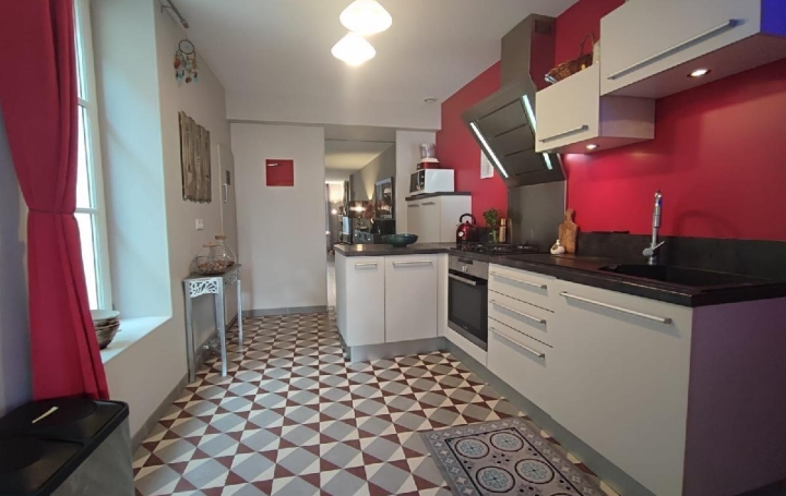 Maison MERCUREY (71640)  176 m2 245 000 € 