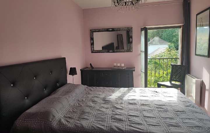 Maison MERCUREY (71640)  176 m2 245 000 € 