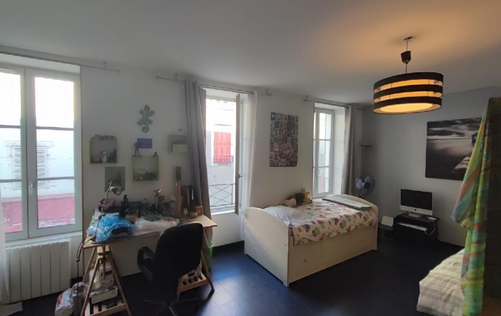 Maison MERCUREY (71640)  176 m2 245 000 € 