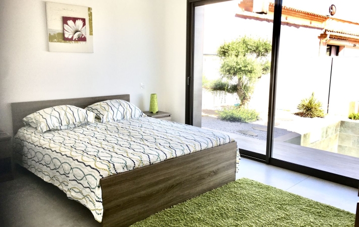 Villa AGDE (34300)  164 m2 880 000 € 