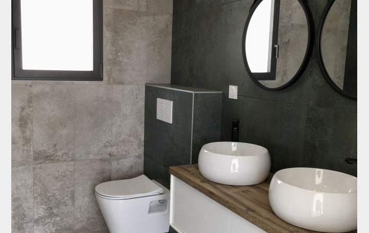 Villa AGDE (34300)  164 m2 880 000 € 