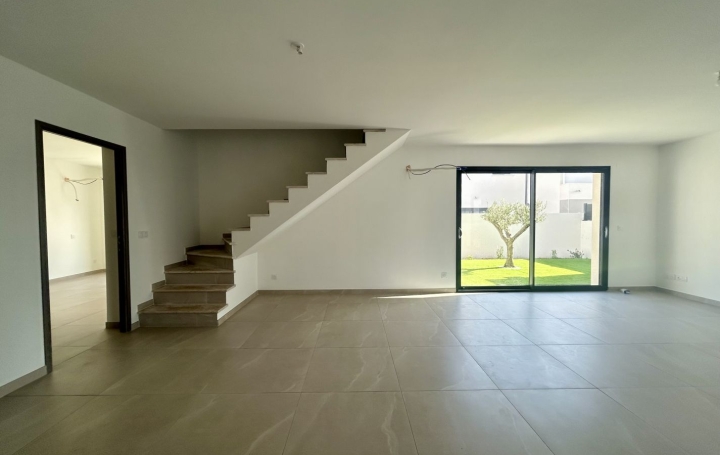 Maison VIAS (34450)  113 m2 359 000 € 