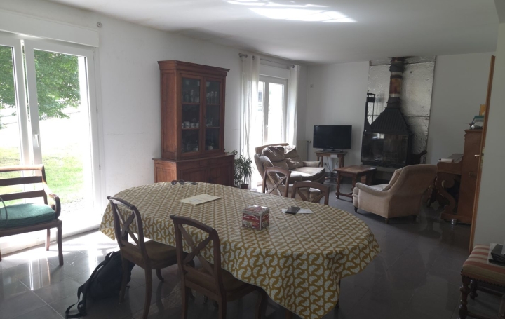 Maison CHEUX (14210)  110 m2 261 000 € 