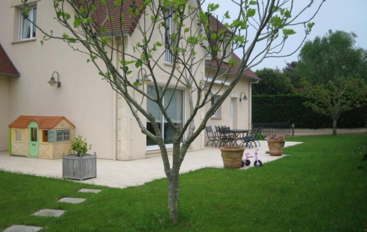 Réseau Immo-diffusion : Maison  ANGUERNY  220 m2 528 000 € 