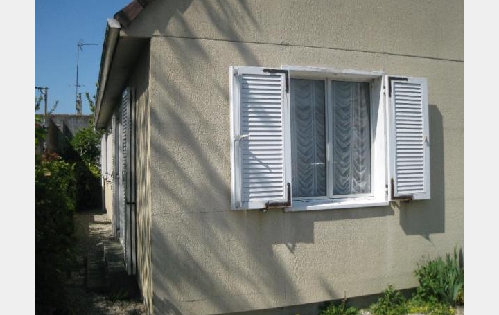 Réseau Immo-diffusion : Maison  OUISTREHAM  150 m2 229 000 € 