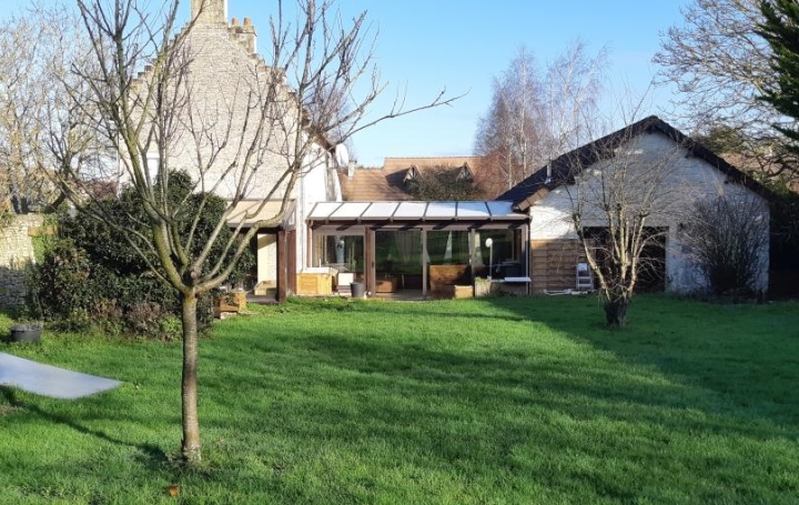 Réseau Immo-diffusion : Maison  ROSEL  200 m2 335 000 € 