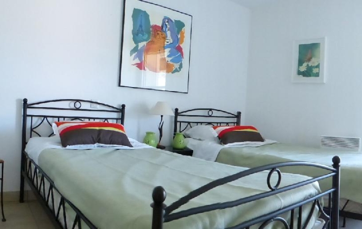 Loft MOLIETS-ET-MAA (40660)   4 800 € 