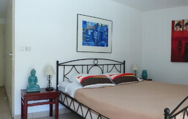 Loft MOLIETS-ET-MAA (40660)   4 800 € 