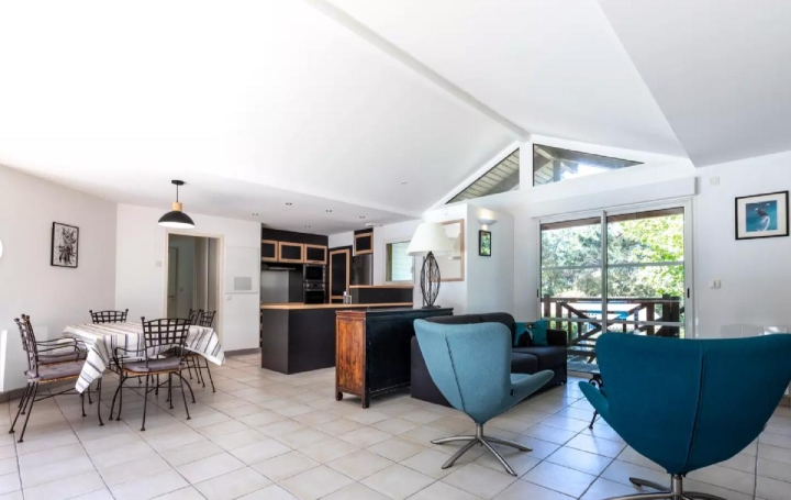 Maison MOLIETS-ET-MAA (40660)  100 m2 3 500 € 