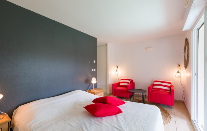 Maison MOLIETS-ET-MAA (40660)  140 m2 3 500 € 