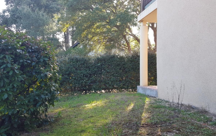 4 Pièces MOLIETS-ET-MAA (40660)   850 € 