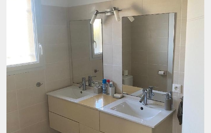 Maison MOLIETS-ET-MAA (40660)  120 m2 2 000 € 