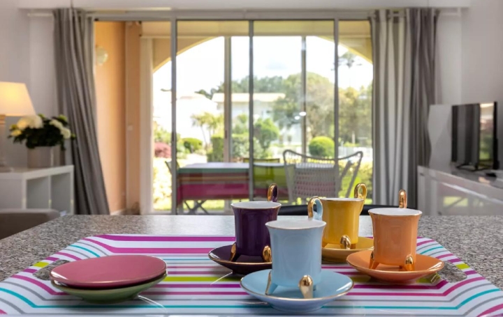 2 Pièces MOLIETS-ET-MAA (40660)  40 m2 900 € 