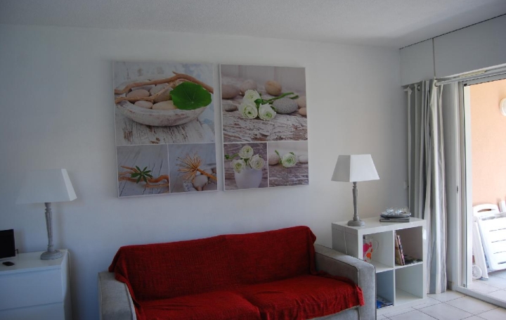 2 Pièces MOLIETS-ET-MAA (40660)  40 m2 900 € 